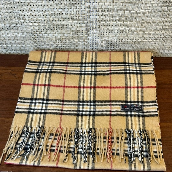 NWOT V. FRAAS Cashmink Tan Burberry Style Tartan Plaid Oversized Scarf Germany - Picture 5 of 7